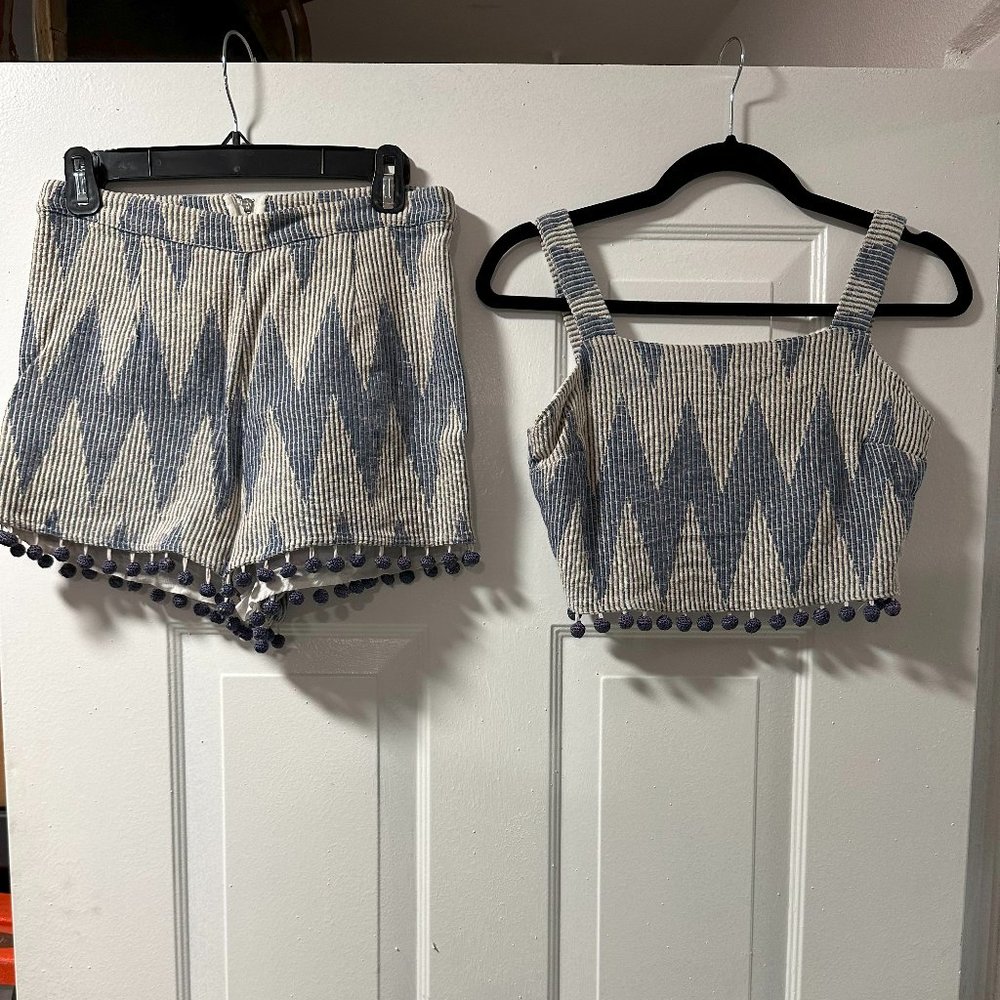 Saylor Womens Crop Top & Shorts Set Pompom Sleeveless Boho Zig Zag Blue Medium